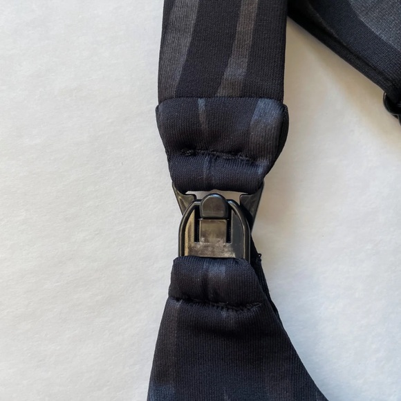 Venice High Impact Full Coverage Nursing Sports Bra (Black Tiger) - Picture 4 of 8